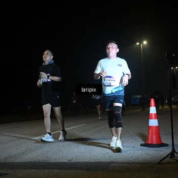 Runner Photo 7569503