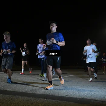 Runner Photo 7569511