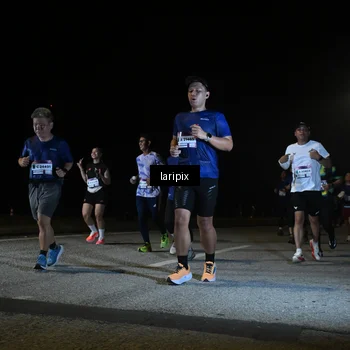 Runner Photo 7569513