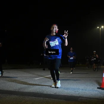 Runner Photo 7569535