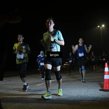 Runner Photo 7569666
