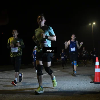 Runner Photo 7569668
