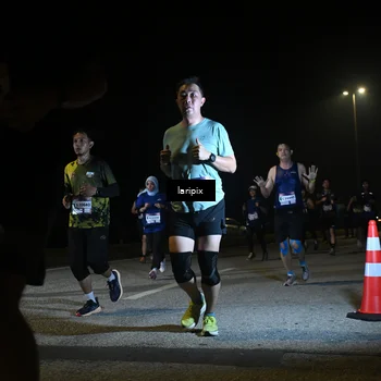 Runner Photo 7569675