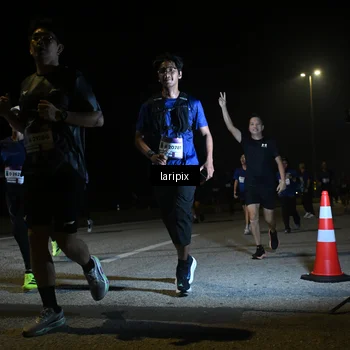 Runner Photo 7569692