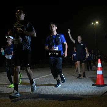 Runner Photo 7569694