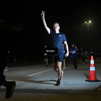 Runner Photo 7569698