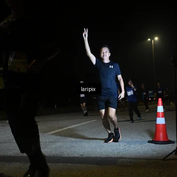 Runner Photo 7569699