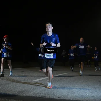 Runner Photo 7569945
