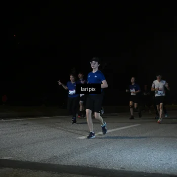 Runner Photo 7569973