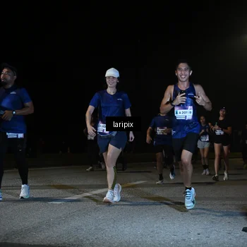 Runner Photo 7570002