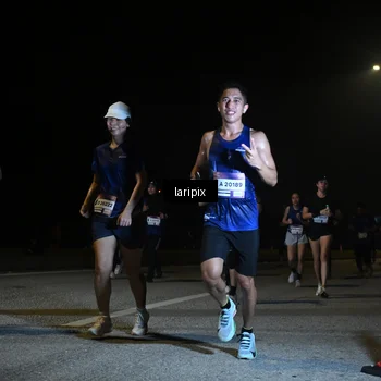 Runner Photo 7570004