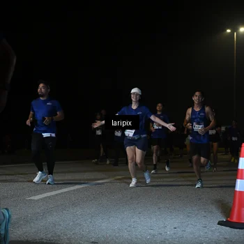 Runner Photo 7570007