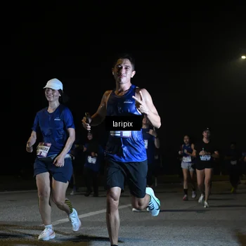 Runner Photo 7570008