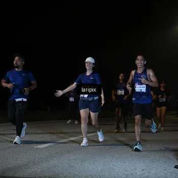 Runner Photo 7570010