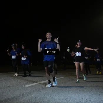Runner Photo 7570013