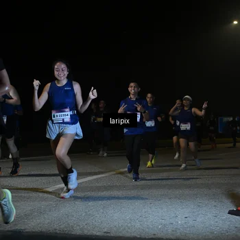 Runner Photo 7570034