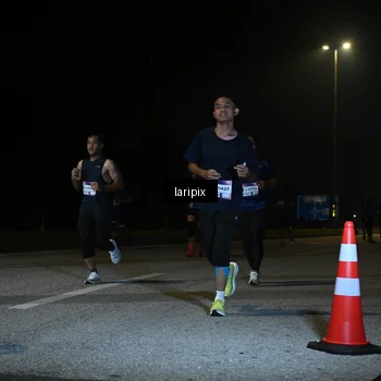 Runner Photo 7570060