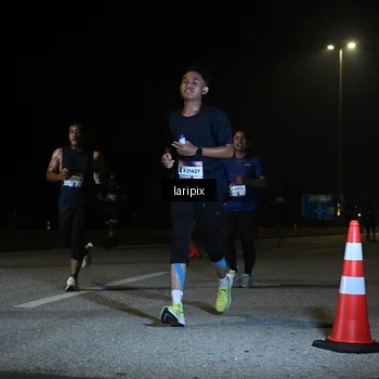 Runner Photo 7570063