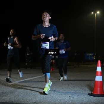 Runner Photo 7570072
