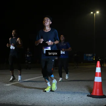 Runner Photo 7570073
