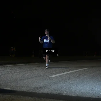Runner Photo 7570100