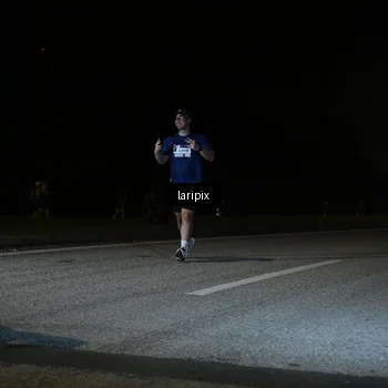Runner Photo 7570101