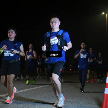 Runner Photo 7570111
