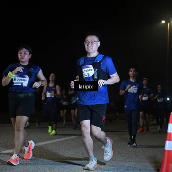 Runner Photo 7570112