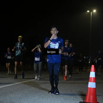 Runner Photo 7570119