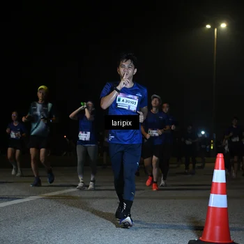 Runner Photo 7570120