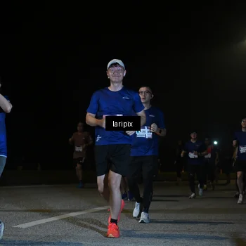 Runner Photo 7570128