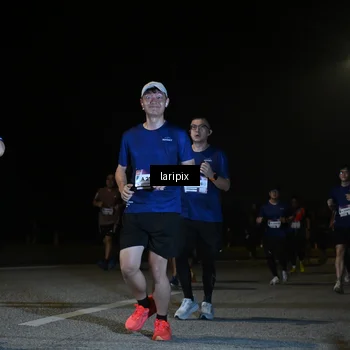 Runner Photo 7570133