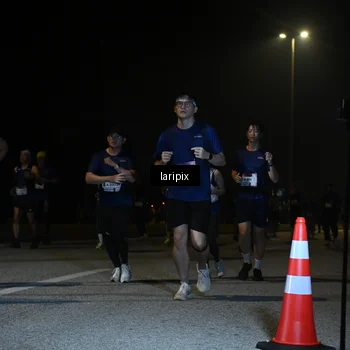 Runner Photo 7570139