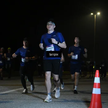 Runner Photo 7570143