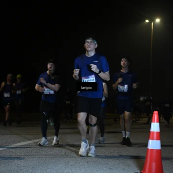 Runner Photo 7570153