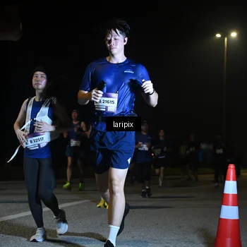 Runner Photo 7570156