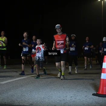 Runner Photo 7570199