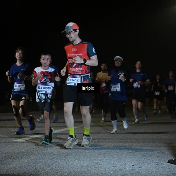 Runner Photo 7570201