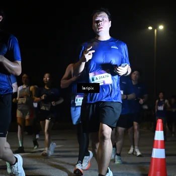 Runner Photo 7570239
