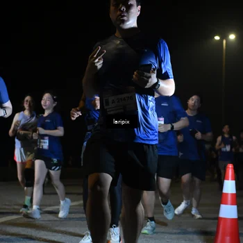 Runner Photo 7570247
