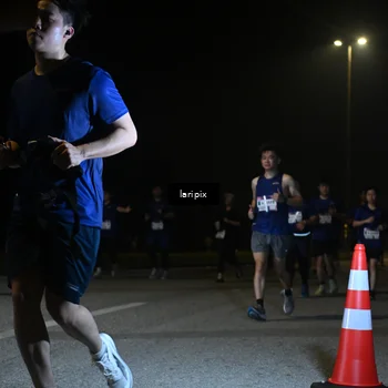 Runner Photo 7570256