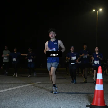 Runner Photo 7570268