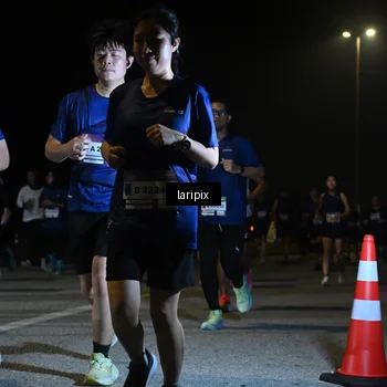 Runner Photo 7570289