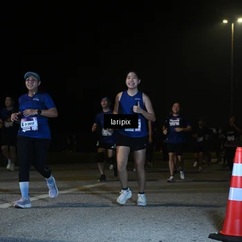 Runner Photo 7570297