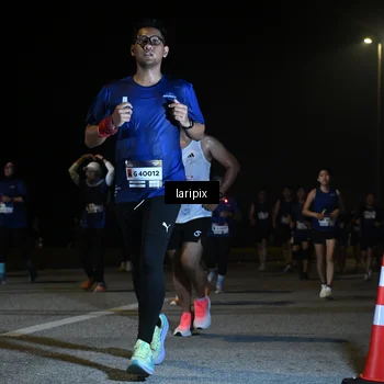 Runner Photo 7570300