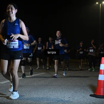 Runner Photo 7570309