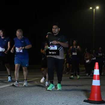 Runner Photo 7570321