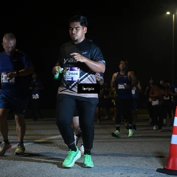 Runner Photo 7570327