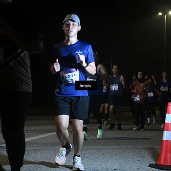 Runner Photo 7570329
