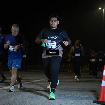 Runner Photo 7570330